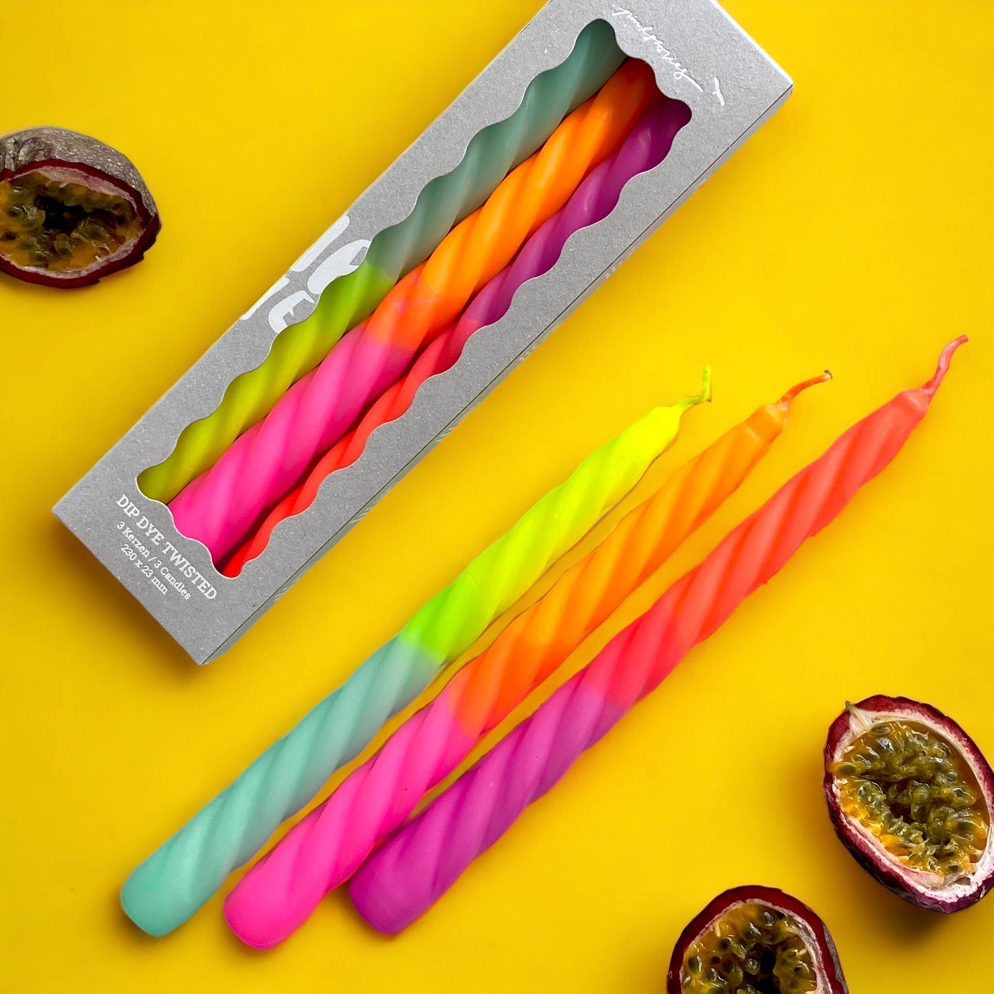 Drei Kerzen Dip Dye Twisted: Shades of Passionfruit
